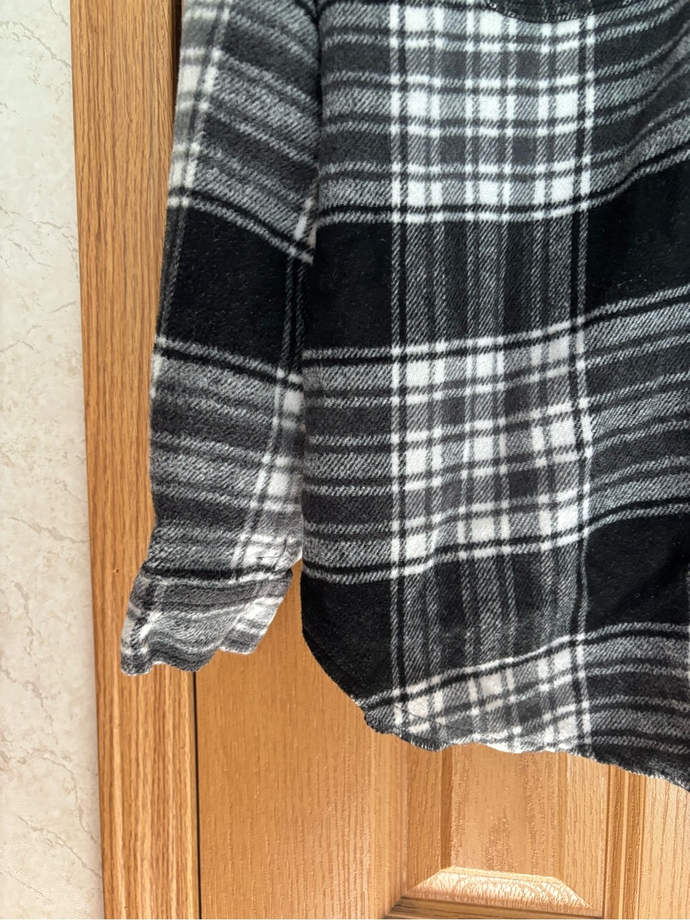 Ardene Black & White Oversized Plaid Button-Down Shirt - Picture 9 of 14